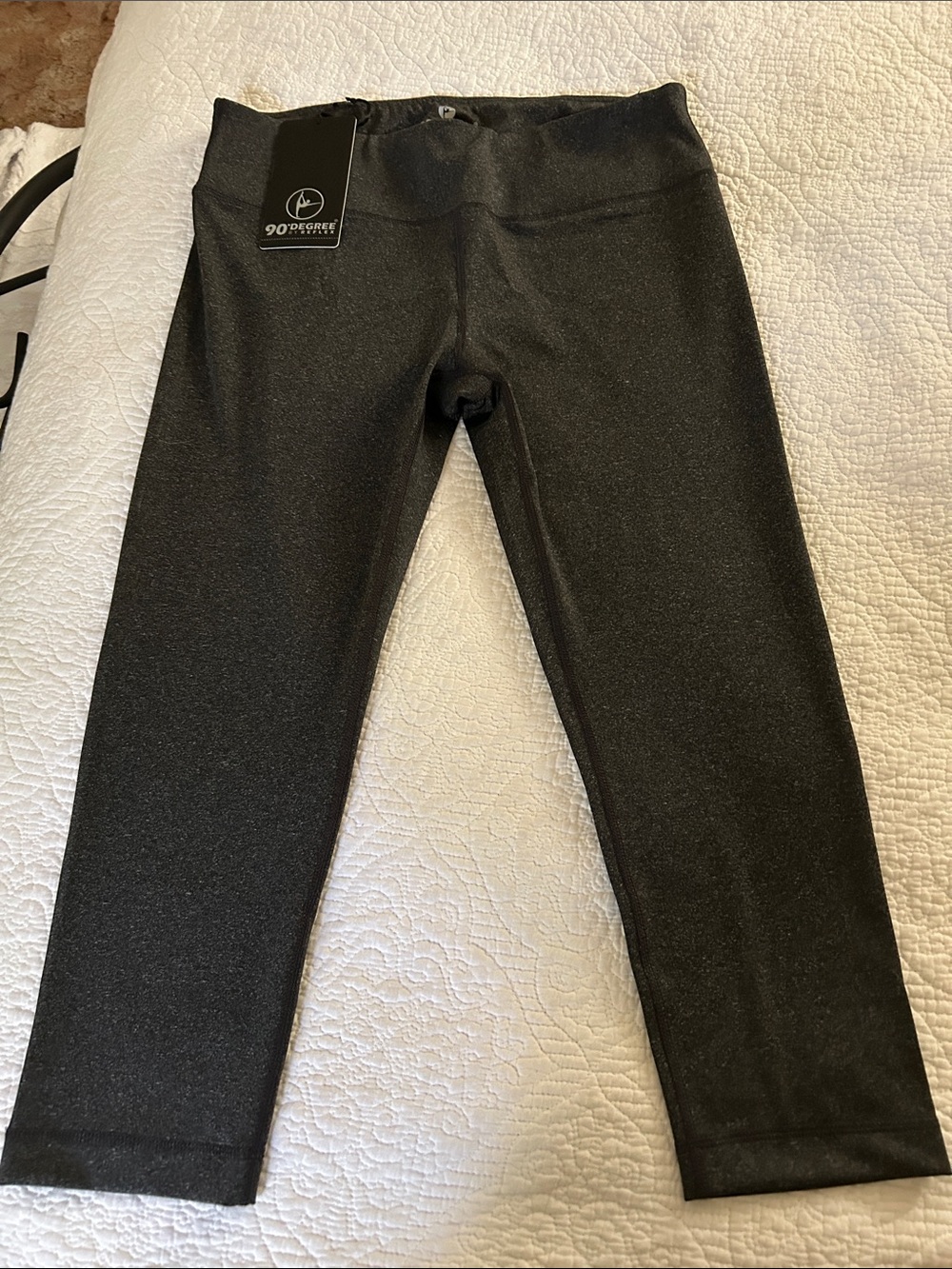 NWT 90 Degree By Reflex Dark gray heather flecked Cropped Leggings in size XL